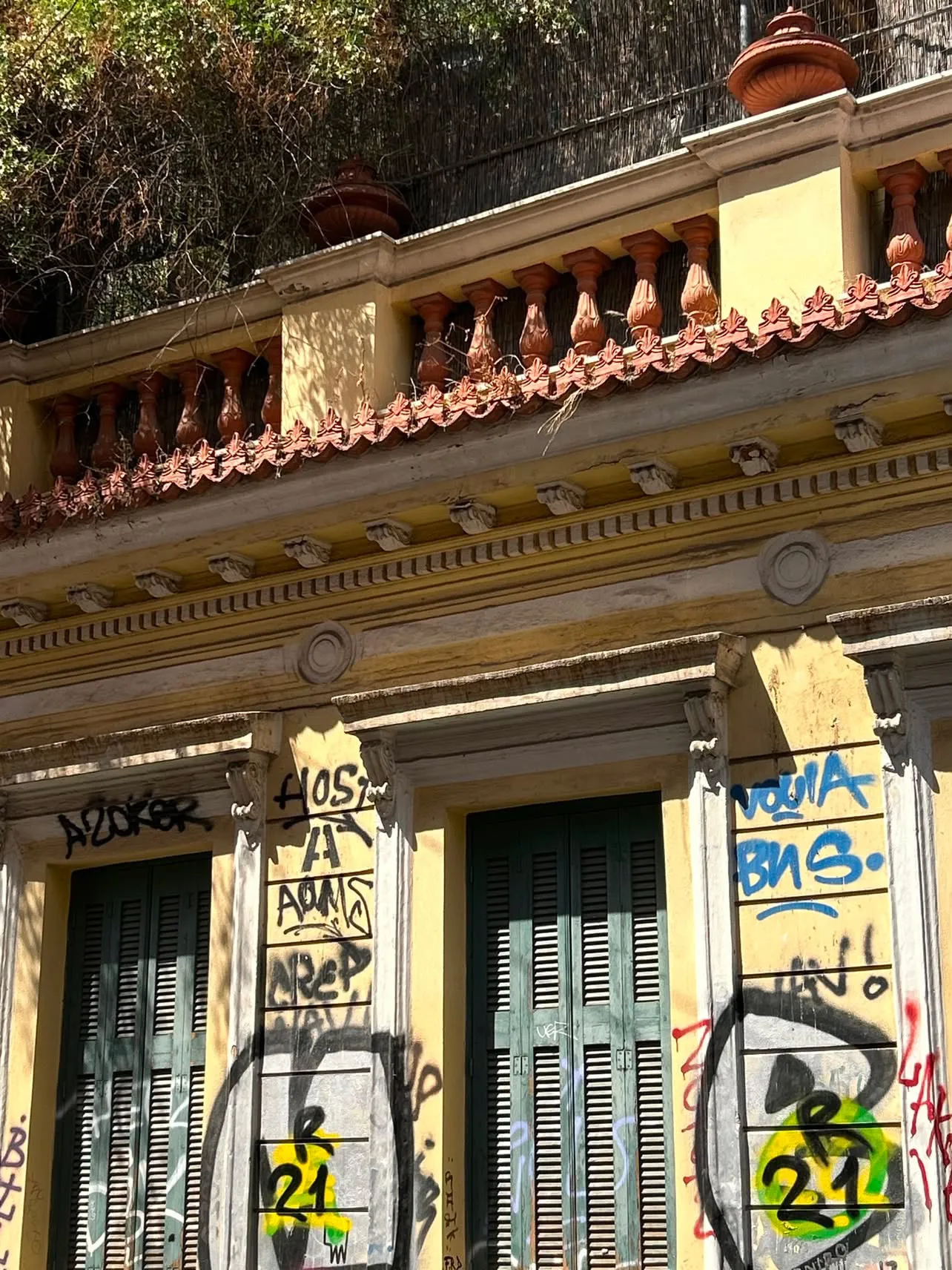 Φωτογραφία από την εκδήλωση «Περπατώντας την γειτονιά του Ψυρρή: Καταγράφοντας Εγκαταλειμμένα Κτήρια»
